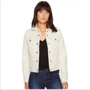 Levi’s Off White Original Sherpa Trucker Jacket. In perfect Condition.